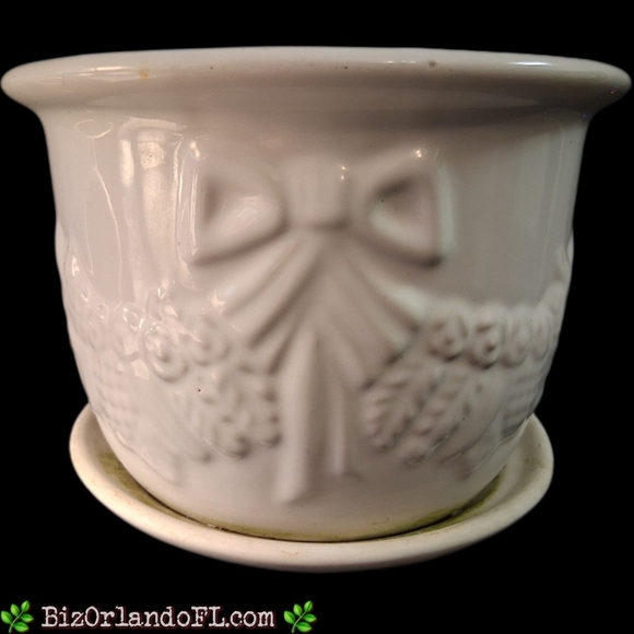 VINTAGE: Embossed Ceramic Planter with Attached Saucer Holiday Decor *RARE FIND*